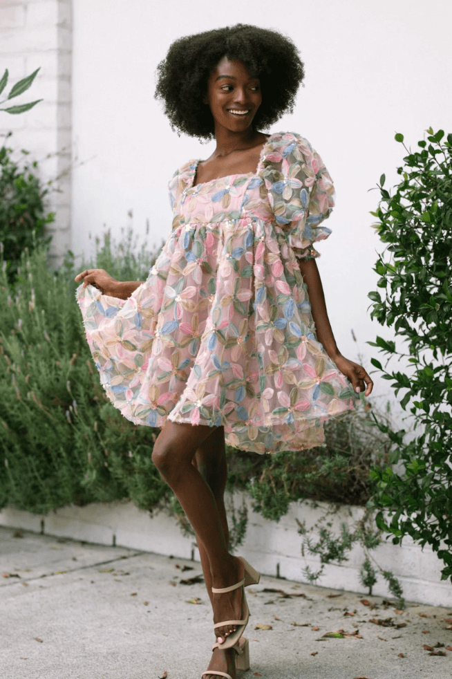 From Casual to Formal: Elevating Your Look with Tulle Dresses