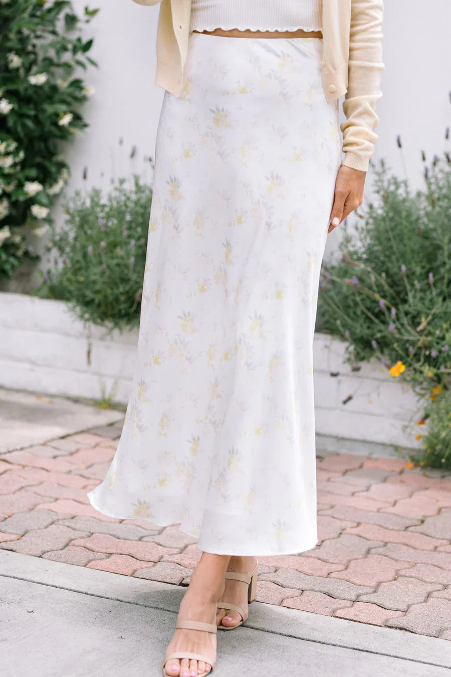 Fall Midi Skirt Outfits