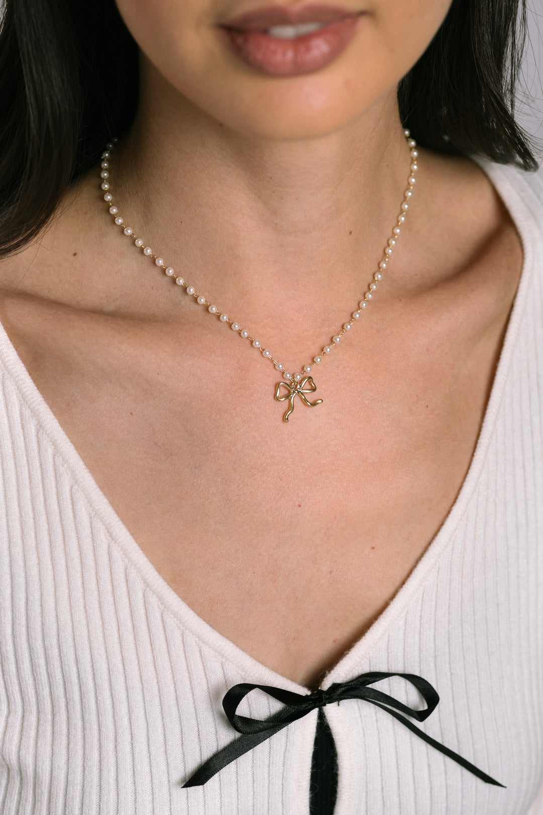 Sherry Pearl Chain with Bow Pendant Necklace