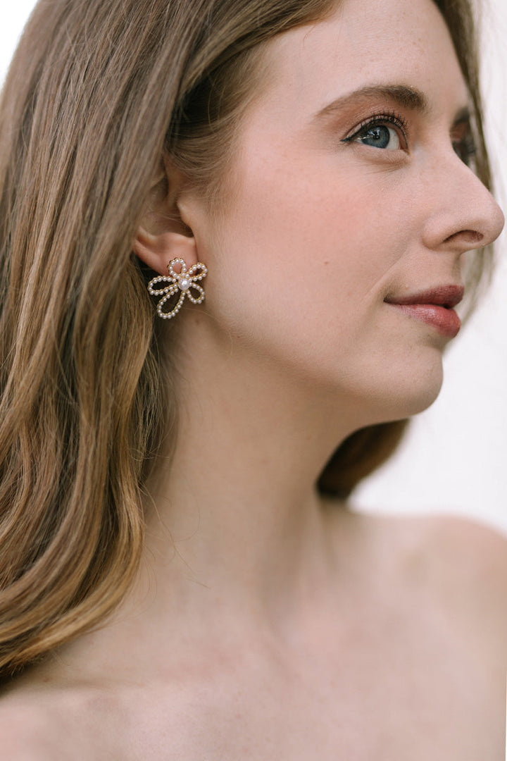 Paloma Pearl Flower Earrings