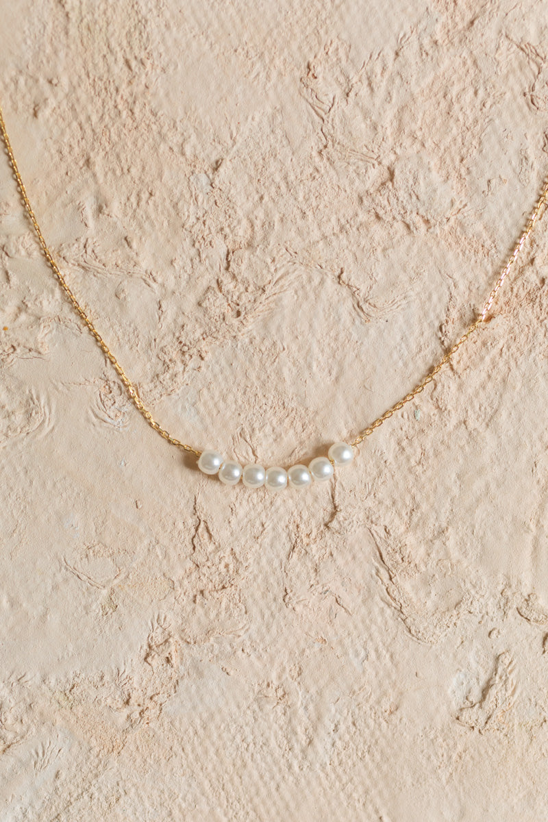 Mindy Dainty Pearl Necklace