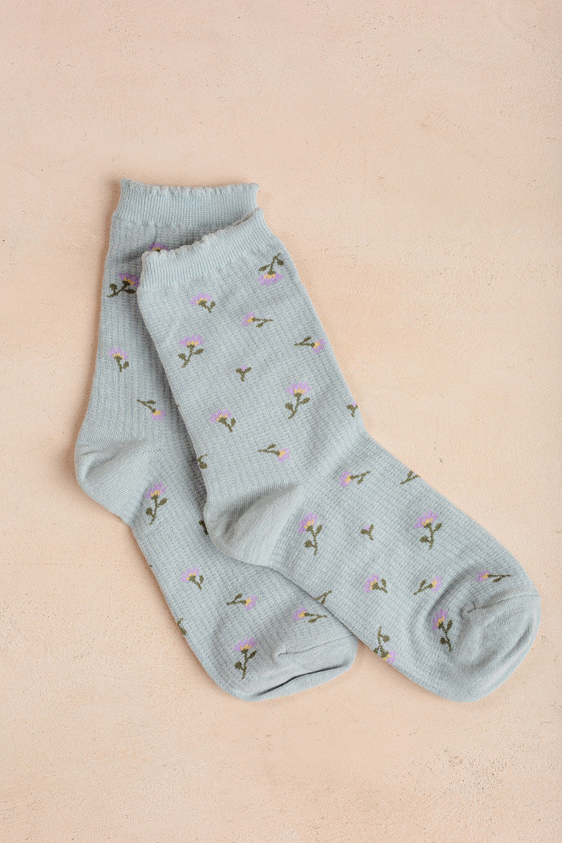 Grace Floral Scallop Socks
