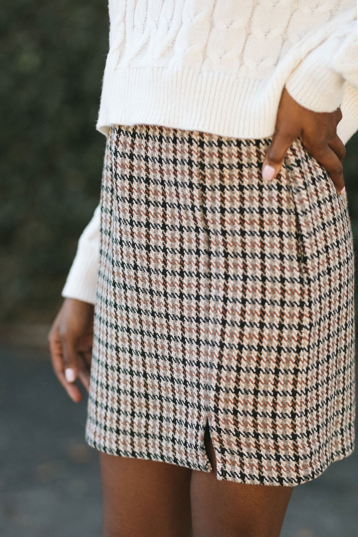 12 Days of Holiday Style: Houndstooth Skirt - Laura Lily