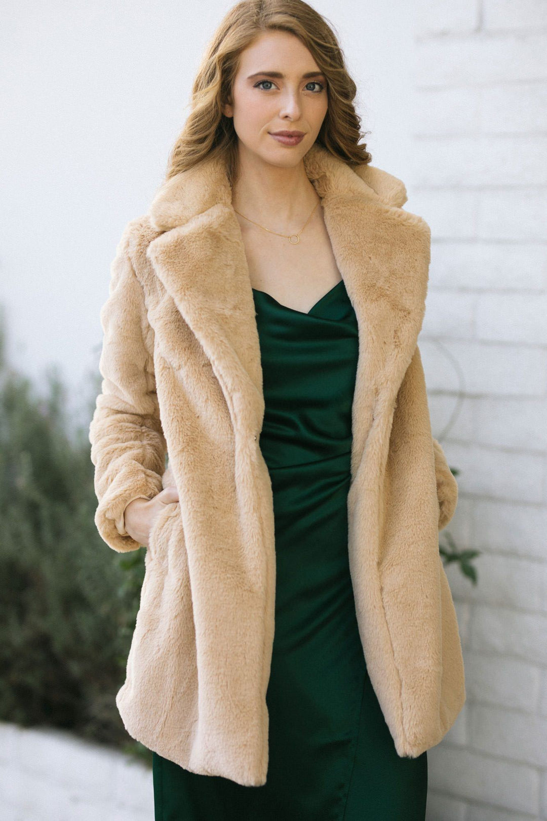 Alicia Faux Fur Coat Outerwear Aakaa 